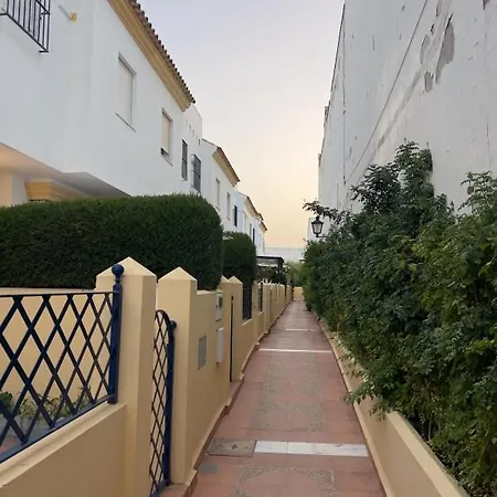 Casa En El Centro De Conil Familias Holiday home Conil De La Frontera