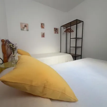 Casa En El Centro De Conil Familias Holiday home Conil De La Frontera