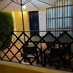Casa En El Centro De Conil Familias Дом отдыха Кониль-де-ла-Фронтера