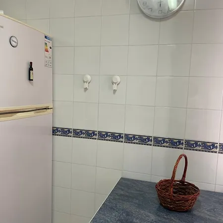 Casa En El Centro De Conil Familias Nyaraló *